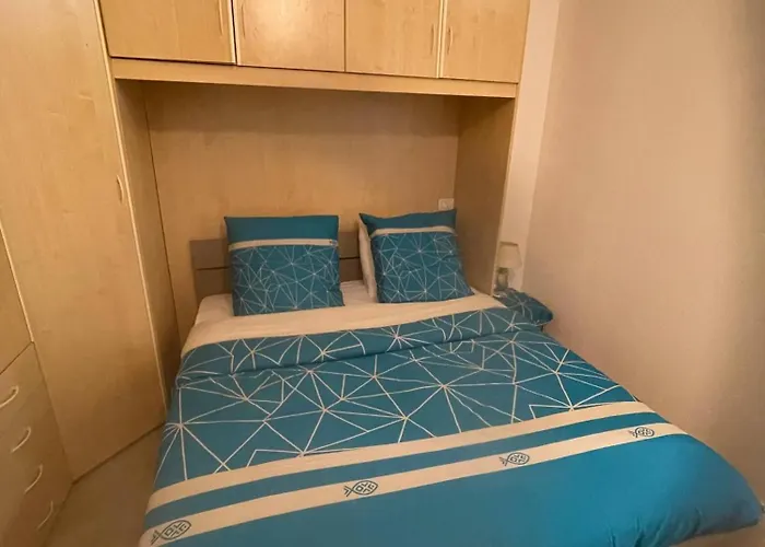 Charming Of In Area بولونيا